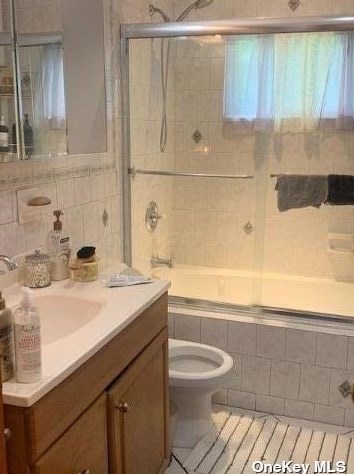 93 34th St, Wheatley Heights NY  11798-2602 exterior