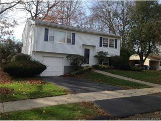 76 Tanglewood Dr, New Haven, CT 06518-2748