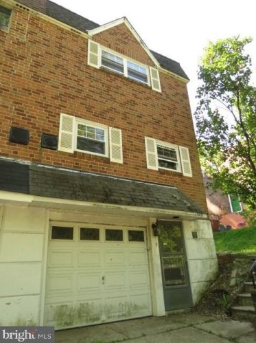 608 Gorgas Ln, Philadelphia, PA 19119-1324