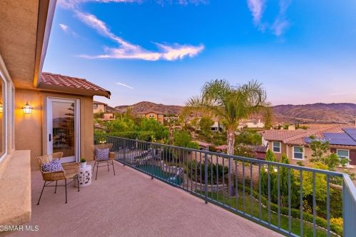 3824 Doheney Ct, Simi Valley CA  93063-0208 exterior