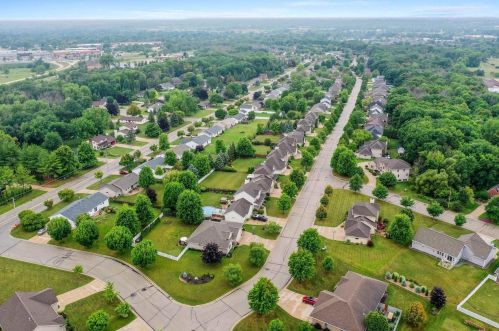 2722 Teresa Dr, Green Bay WI  54311-5586 exterior