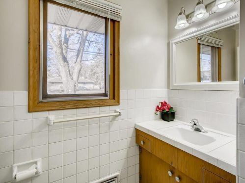 9525 Nicollet Ave, Minneapolis MN 55420-4408 exterior