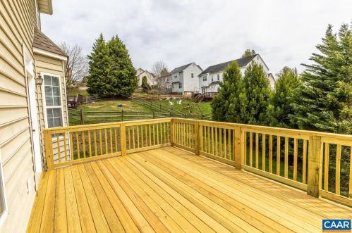 955 Fairwinds Ln, Crozet VA  22932-3147 exterior