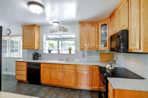 570 Minnesota Ave, San Jose CA  95125-1751 exterior