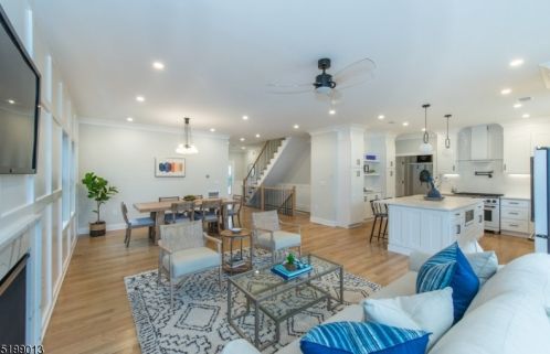 84 Elmwood Ave, Chatham Township NJ  07928-2628 exterior