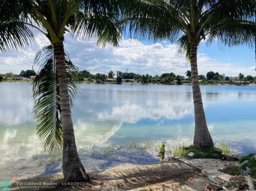 1740 79th St, Hialeah FL  33014-3236 exterior