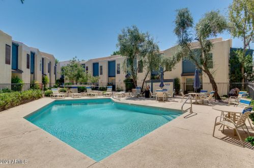 2946 14th St, Phoenix AZ  85014-5676 exterior