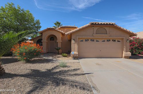 12333 Edgemont Ave, Avondale AZ  85392-5566 exterior