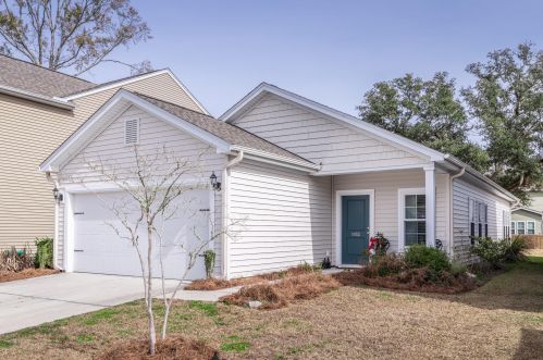 1452 Oldenburg Dr, Awendaw, SC 29429-4965