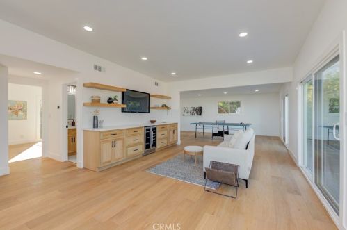 2146 Toscanini Dr, Rancho Palos Verdes CA  90275-1420 exterior