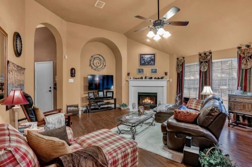 5352 Warm Springs Trl, Fort Worth TX  76137-3922 exterior