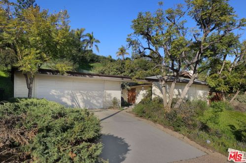 3649 Green Vista Dr, Van Nuys, CA 91436-4037