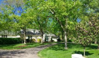 719 Lynnwood Blvd, Nashville TN  37205-3819 exterior