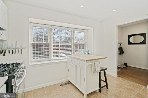 2770 Hyson Ln, Falls Church VA  22043-3522 exterior