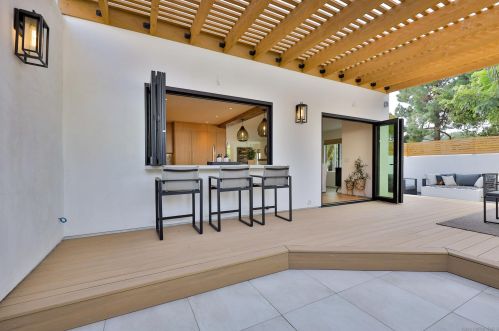 4215 Dawes St, San Diego CA  92109-4158 exterior