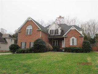 998 Ridge Trl, Clarksville, TN 37043-8275