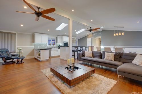 25321 Andreo Ave, Lomita, CA 90717-1715