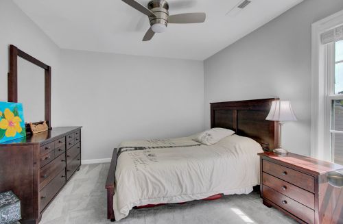 1064 Willoughby Ln, Mount Pleasant SC  29466-9038 exterior