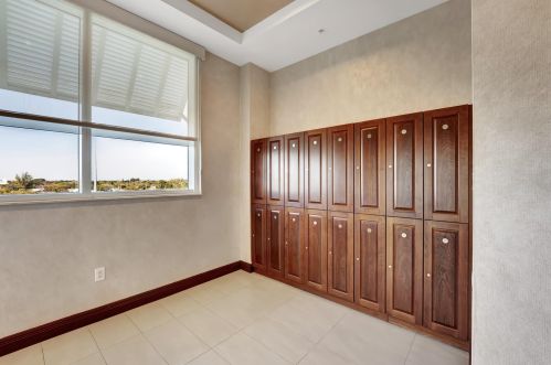 450 Federal Hwy, Boynton Beach FL  33435-4184 exterior
