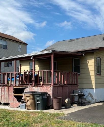 22 Vernon Pl, Stamford, CT 06902-2341