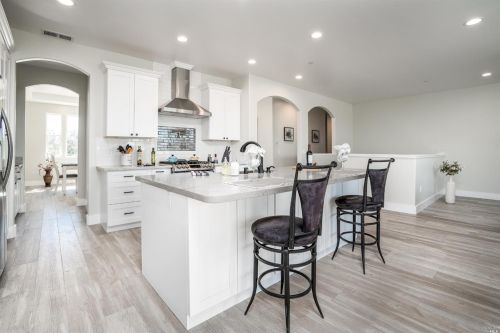 410 Tehuacan Rd, Ukiah CA  95482-2007 exterior