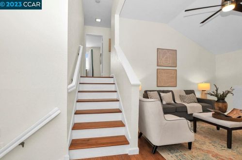 2563 Holly View Ct, Pacheco CA  94553-3457 exterior