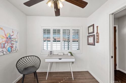 3330 10th St, Long Beach CA  90804-5010 exterior