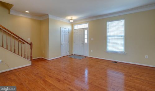 533 Legrace Ter, Leesburg VA  20176-1835 exterior