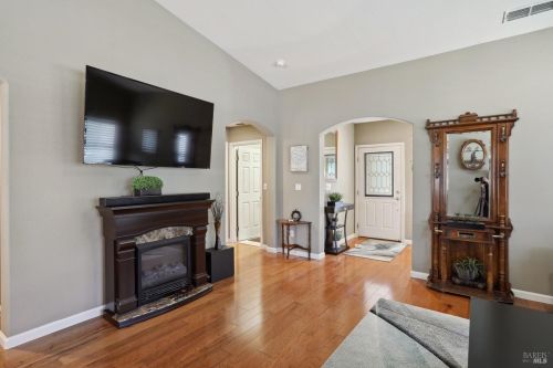 720 Livingston Pl, Rio Vista CA  94571-5116 exterior