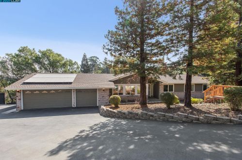 560 Vine Hill Way, Pacheco, CA 94553-5372
