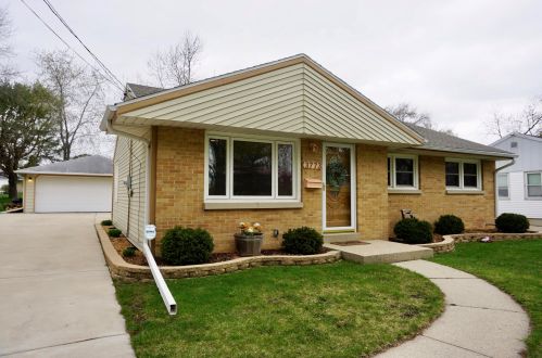 3773 68th St, Milwaukee WI  53220-1828 exterior