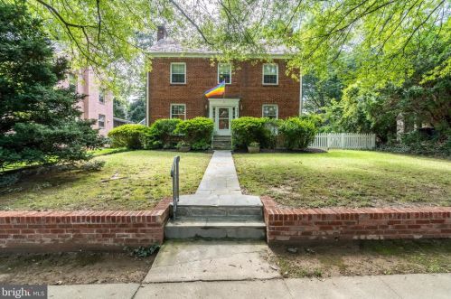 5016 Reno Rd, Washington, DC 20008-2951