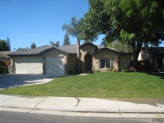 10106 Salerosa Ct, Bakersfield, CA 93312-5969