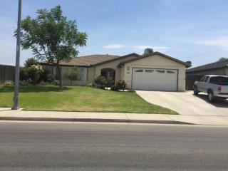 7911 Eagle Ridge St, Bakersfield, CA 93306-7347