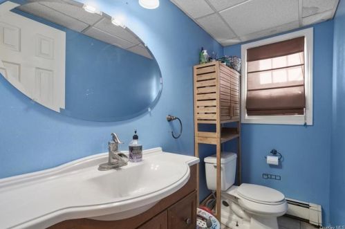 318 Noxon Rd, Poughkeepsie NY  12603-2904 exterior