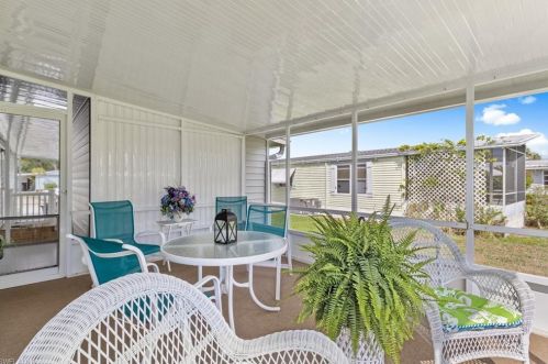 617 Charlemagne Blvd, Naples FL  34112-7048 exterior