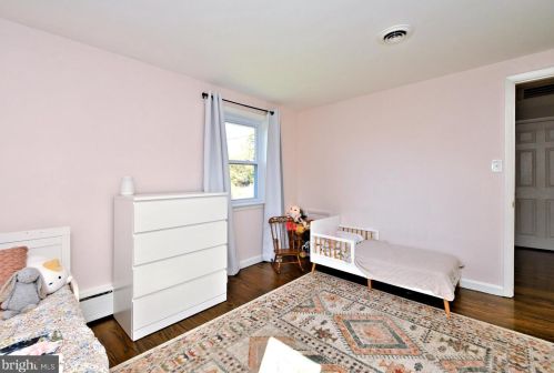 1472 Timberline Dr, Pottstown PA  19465-7234 exterior