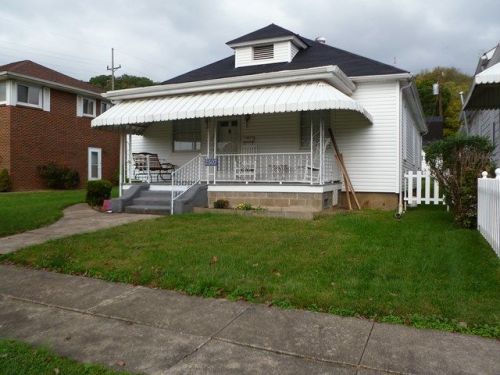2507 11th St, Hanging Rock, OH 45638-2656