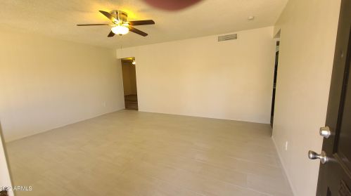 4338 Rose Ln, Glendale, AZ 85301-4829