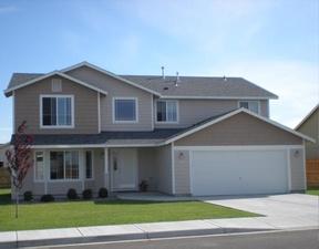 4426 Kubota Ln, Pasco, WA 99301-9561