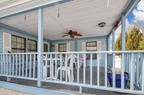 7 Dawn Dr, Belvidere NJ  07823-2844 exterior