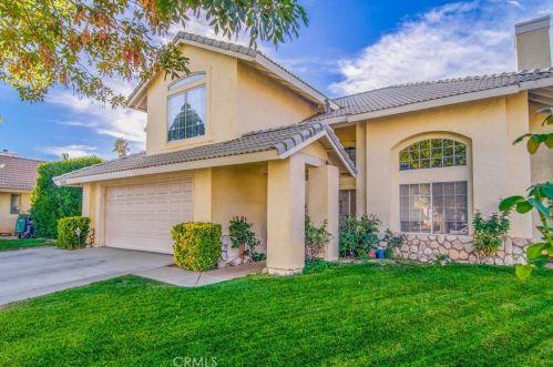 43547 Carpenter Dr, Lancaster, CA 93535-4884