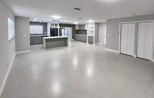 240 7th St, Dania Beach FL  33004-4402 exterior