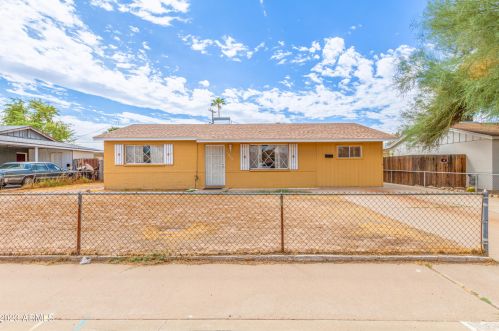 1657 Bedford St, Mesa, AZ 85201-6131