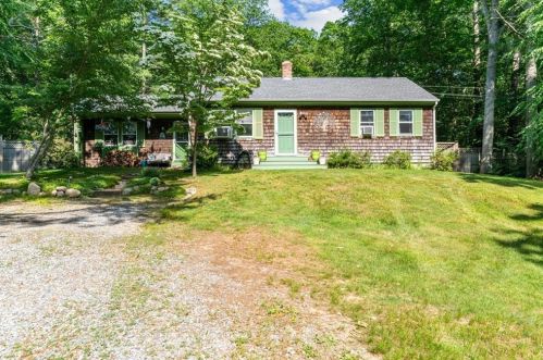 399 Hillsdale Rd, Richmond, RI 02892-1009