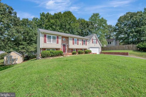 6103 Windsor Dr, Fredericksburg VA  22407-5036 exterior