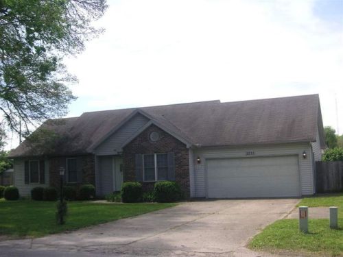 2235 19th St, Terre Haute, IN 47802-3227