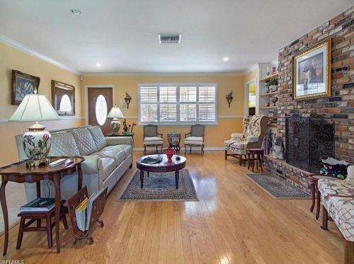 104 Cypress Point Dr, Naples FL  34105-6313 exterior