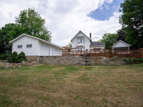 909 2nd St, Pepin, WI 54759-9661