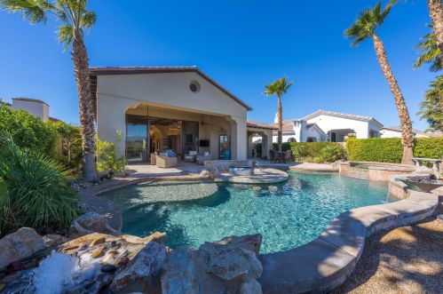 81540 Carboneras, La Quinta CA  92253-8219 exterior